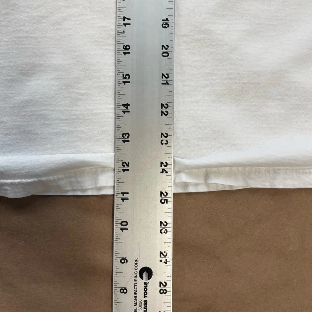 University of Wisconsin Madison short sleeve T-shirt, nicely worn in - Picture 7 of 7